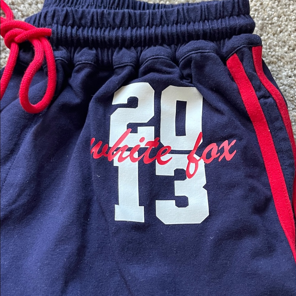 2013 White Fox Pants - Picture 2 of 3